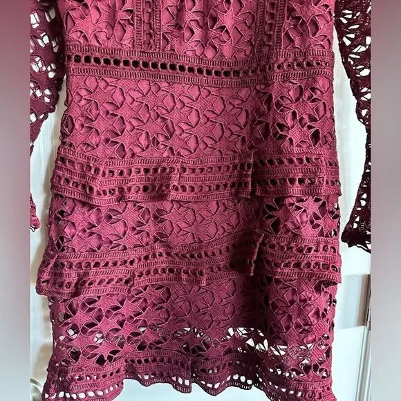 EUC Women’s Burgundy Long Sleeve Bodycon Dress Cut Outs -Tiered Bottom -Size M - Picture 10 of 14